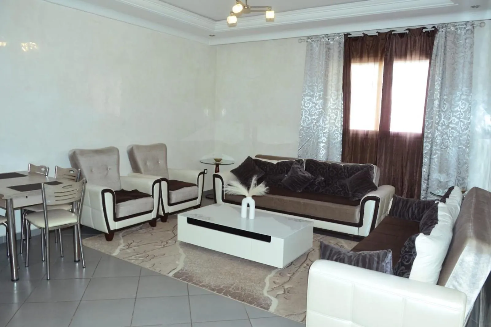 Agadir, Hay Salam, Najah Residence 423